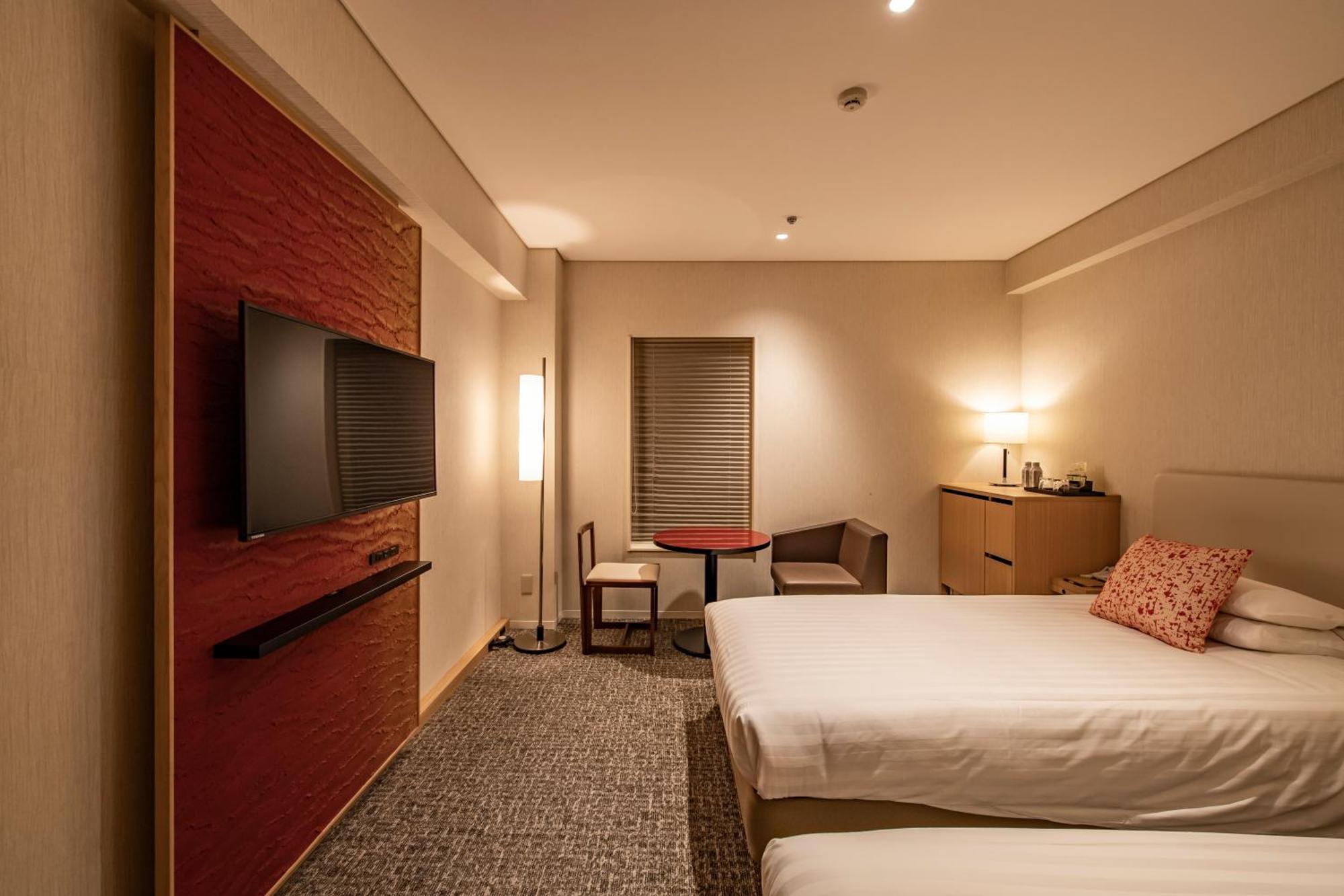 Kyoto Tokyu Hotel Exteriör bild A room at the hotel